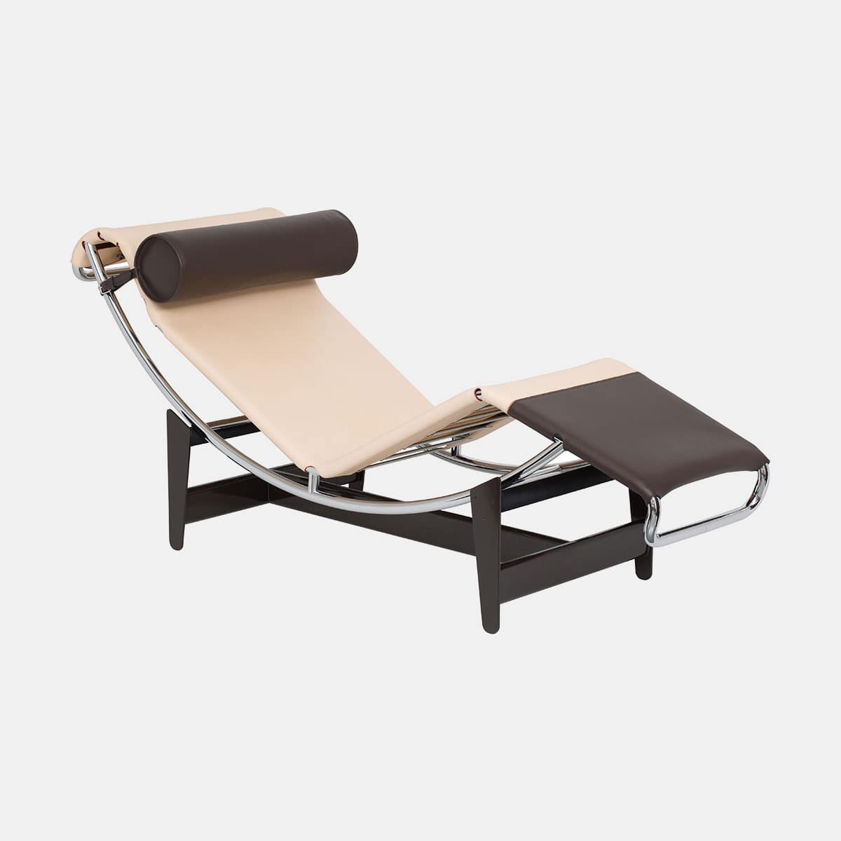 cassina-louis-vuitton-le-corbusier-lc4-cp-vache-vegetale-naturelle-staal-chroom-staal-basalt-001shop