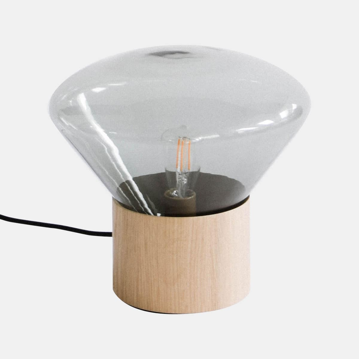 brokis-lucie-koldova-dan-yeffet-muffins-table-mini-glas-gerookt-eiken-naturel-001shop