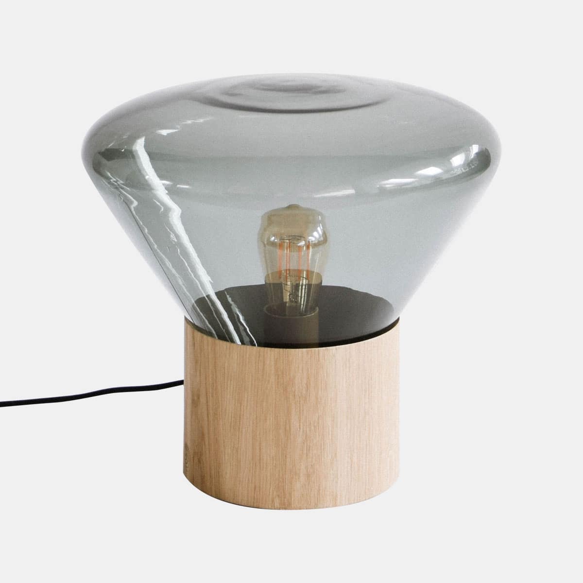 brokis-lucie-koldova-dan-yeffet-muffins-table-small-glas-gerookt-eiken-naturel-001shop brokis-lucie-koldova-dan-yeffet-muffins-table-small-glas-gerookt-eiken-naturel-001shop