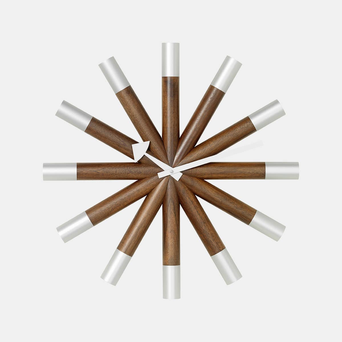 vitra-george-nelson-wheel-clock-walnoot-aluminium-001shop