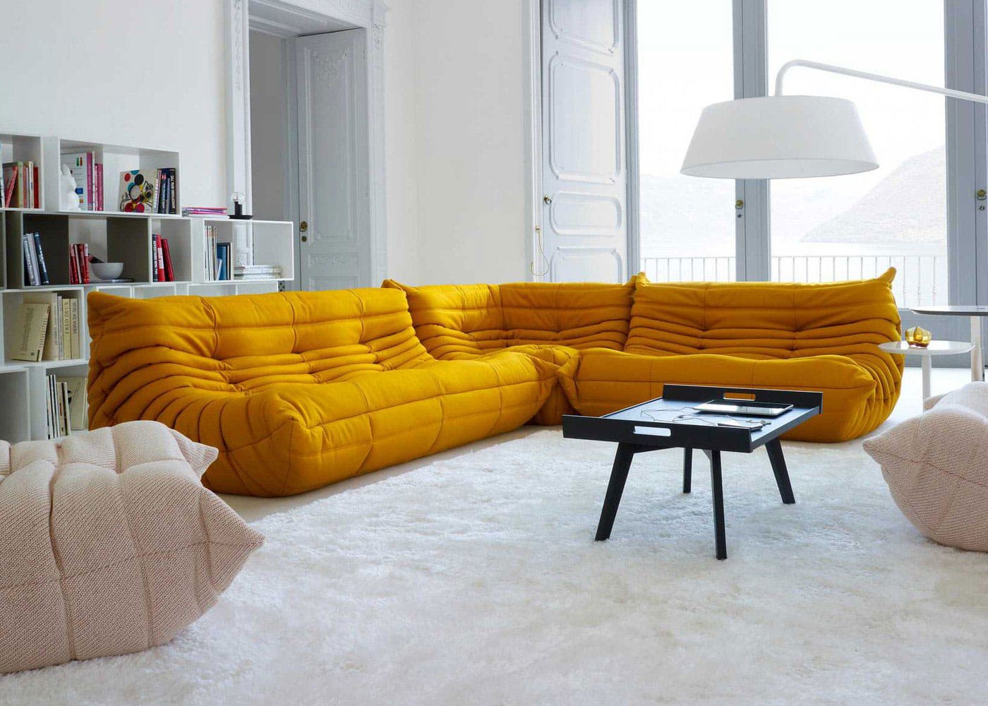ligne-roset-michel-ducaroy-togo-alcantara-curry-002
