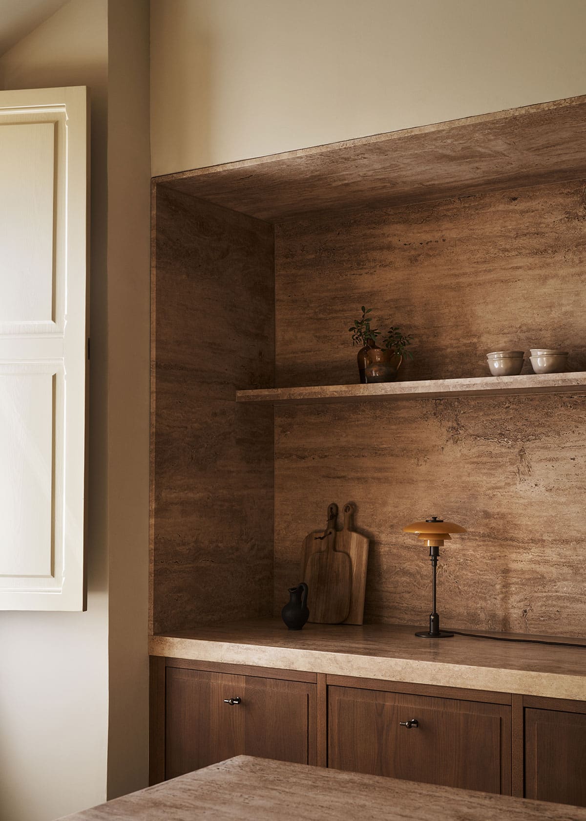 louis-poulsen-poul-henningsen-ph-2-1-table-opaalglas-dusty-terracotta-messing-gebronsd-003