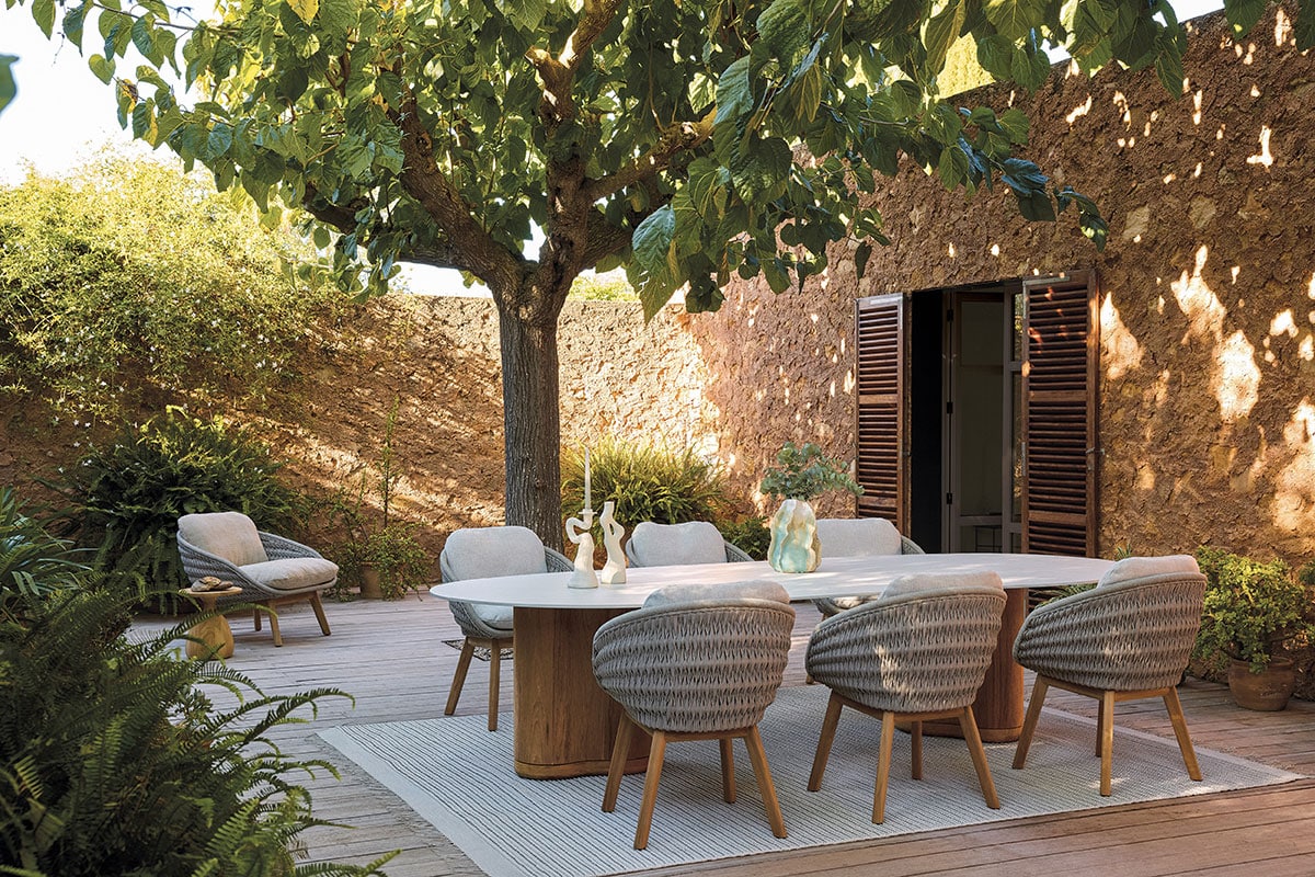 manutti-brent-de-meulenaere-organic-dining-table-ceramic-002