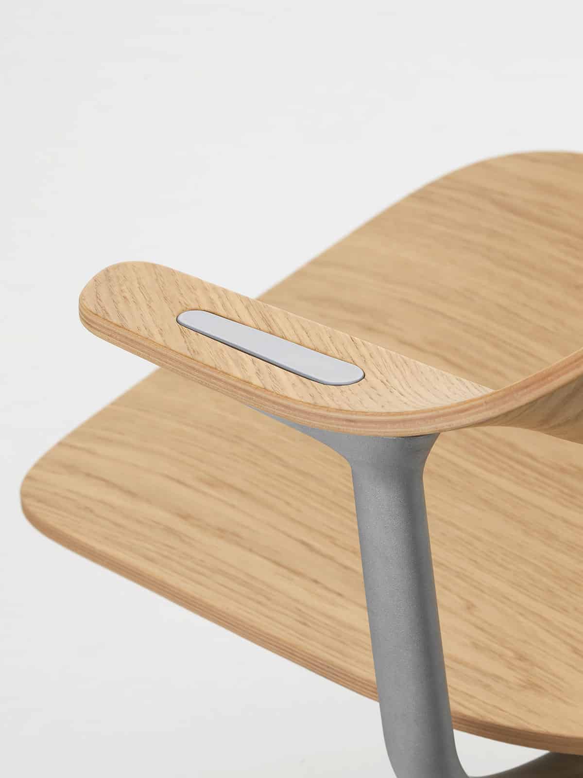 vitra-erwan-bouroullec-mynt-eiken-naturel-aluminium-gestraald-004